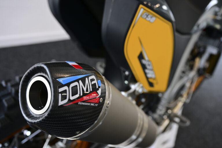 AJP_PR7_GoldEdition_Motor_5