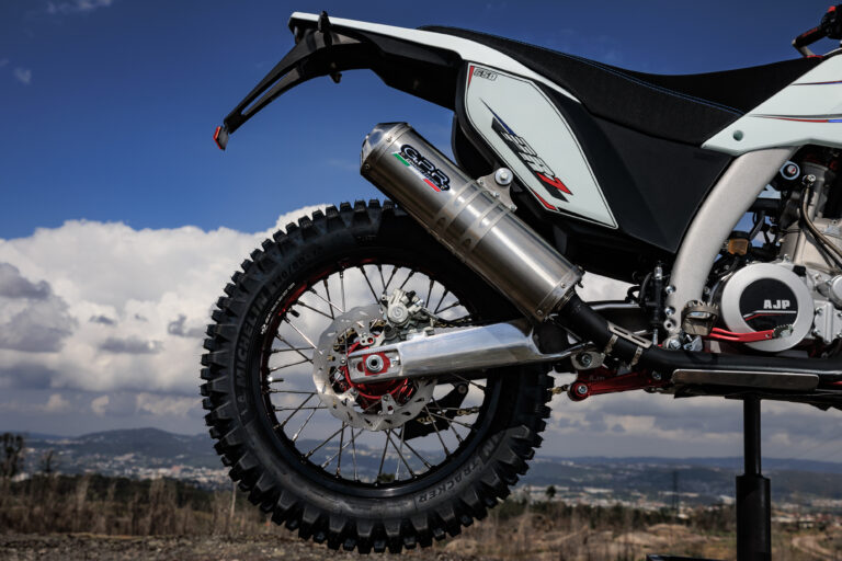 AJP_PR7_Motor_8